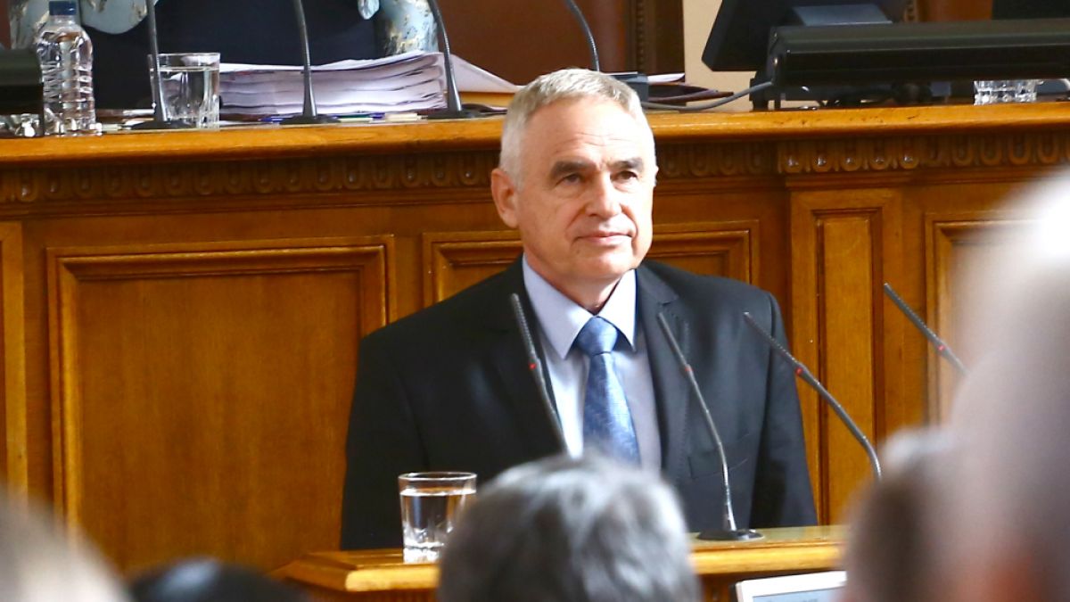 Нов депутат се закле в парламента (СНИМКА)