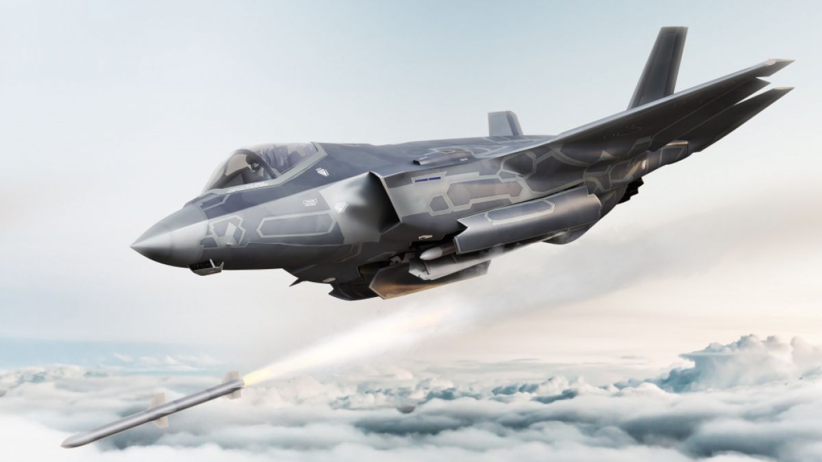 Експерт от National Interest: Су-57 е смъртоносният противник за F-22