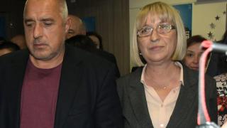 Извънредно в БЛИЦ: Бойко Борисов привика Цецка Цачева в ранни зори, облаците над главата ѝ се сгъстяват