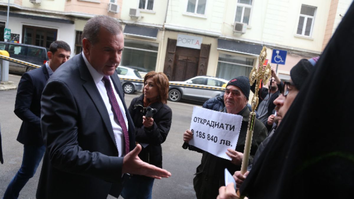 Разкриха луксозен апартамент на още един зам.-министър! Той обаче...