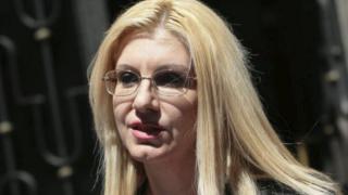 Това е цената на "евтиния" апартамент на Десислава Ахладова, която седна на стола на Цачева