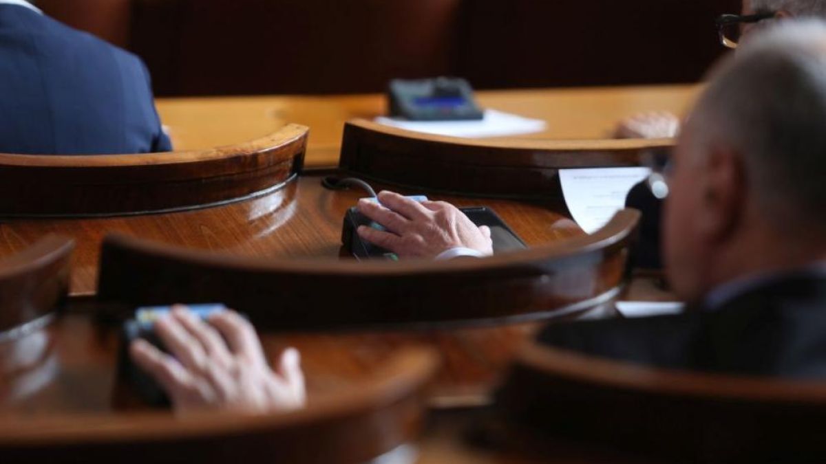 Ето кога парламентът ще гласува оставката на Цветан Цветанов
