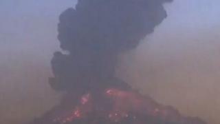 Мексико повиши нивото на тревога заради изригването на вулкан
