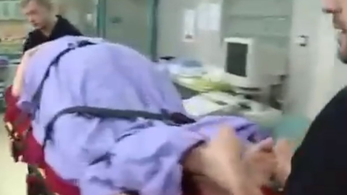 Мъж и жена се заклещиха, докато правят секс и преживяха най-големия си срам (ВИДЕО 18+)
