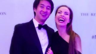 Аксиния роди в САЩ и показа първа СНИМКА на бебето 