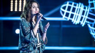 Фокусничката Деница в „Гласът на България“  – гадже на двойника на хал Дрого!