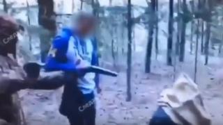 Смразяващо ВИДЕО 18+! Бандити отвличат бизнесмени, а после ги карат да убиват хора