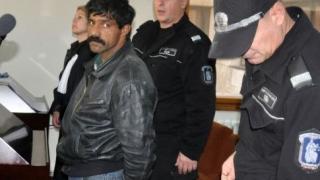 Страшен скандал! Циганинът Петър, убил жестоко учителка, отърва присъдата! 