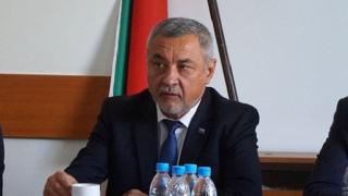 Валери Симеонов: Имам високо мнение за Данаил Кирилов