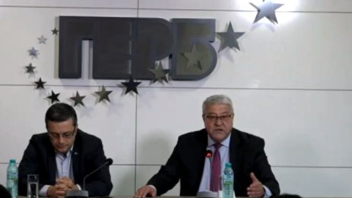 ГЕРБ хвърли бомба: Дала ли е Нинова 30 милиона лева на Миков за... (СНИМКИ/ВИДЕО)