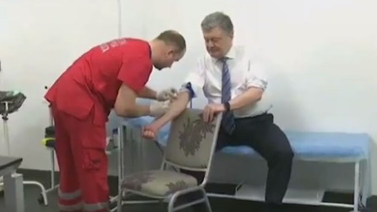 Взеха кръв за алкохол и дрога от Порошенко и Зеленски (ВИДЕО)