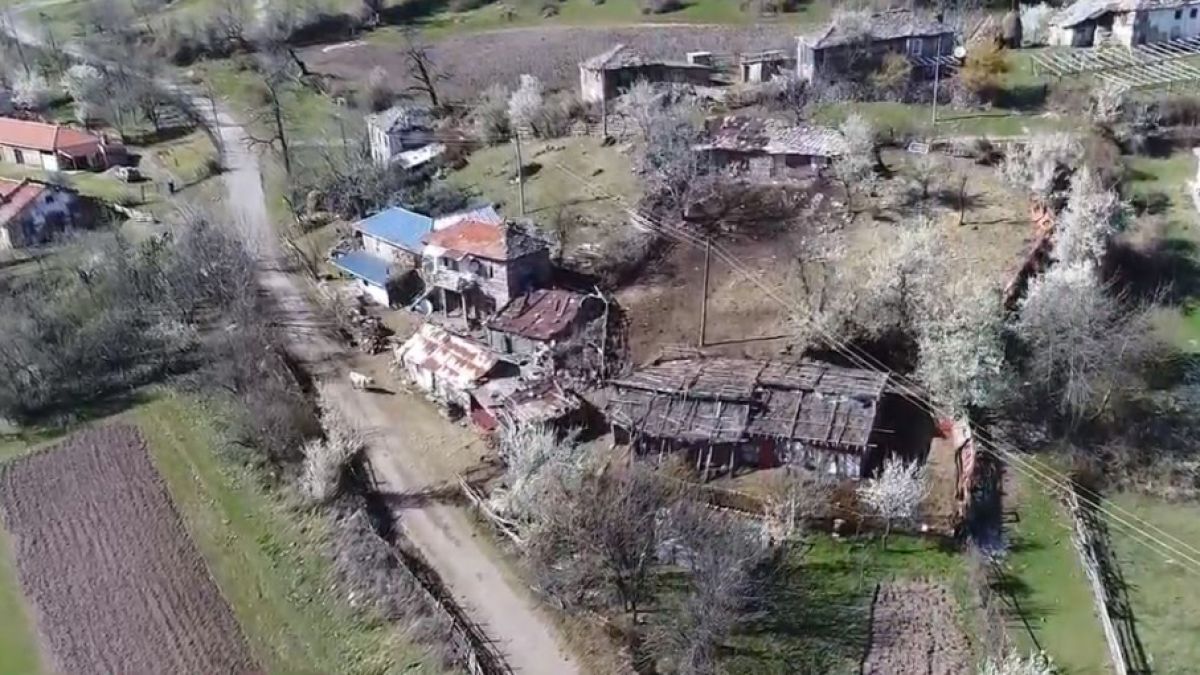Уникално ВИДЕО от родопско село, където времето се опитва да спре