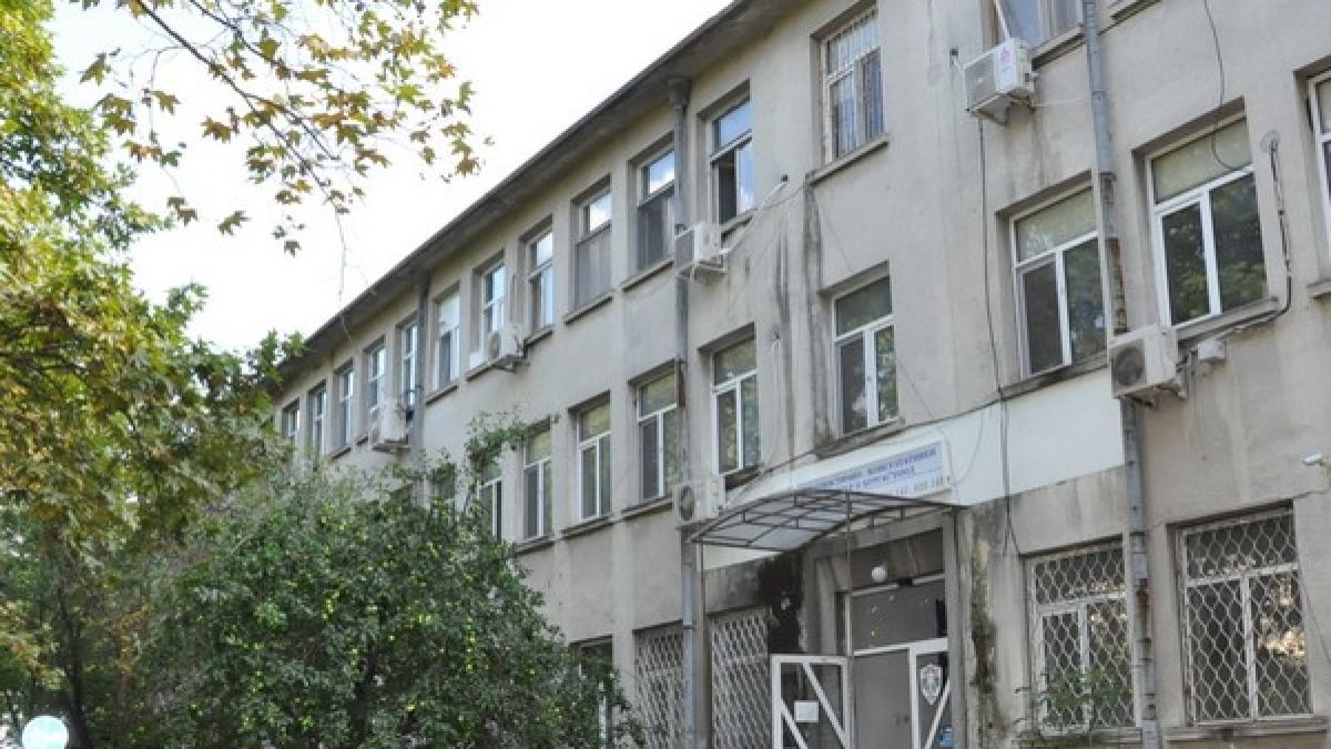 Бургаски лекари разиграват глухия Димитър, върнали го, защото нямало как да общуват
