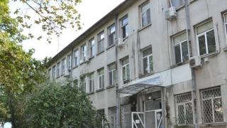 Бургаски лекари разиграват глухия Димитър, върнали го, защото нямало как да общуват