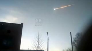 Шок в сибирски град! Първо падна метеорит, после пламна… (СНИМКИ/ВИДЕО)