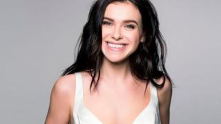 Руска певица пусна много горещи СНИМКИ 18+