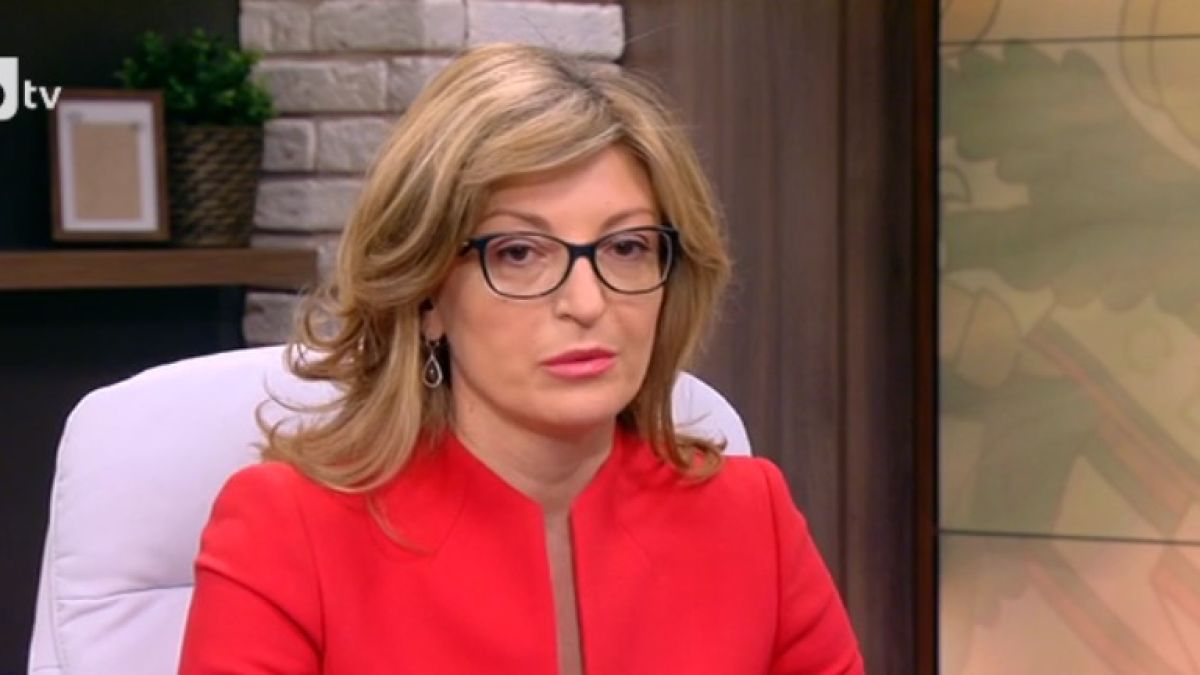 Захариева: Често казано, чудех се дали съм била на КСНС при президента