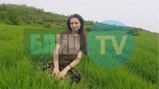 Цял Калофер се моли за простреляната курсантка Микаела (ПЪРВИ СНИМКИ)  