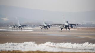 Първият изтребител F-16 идва в България през 2022 г.