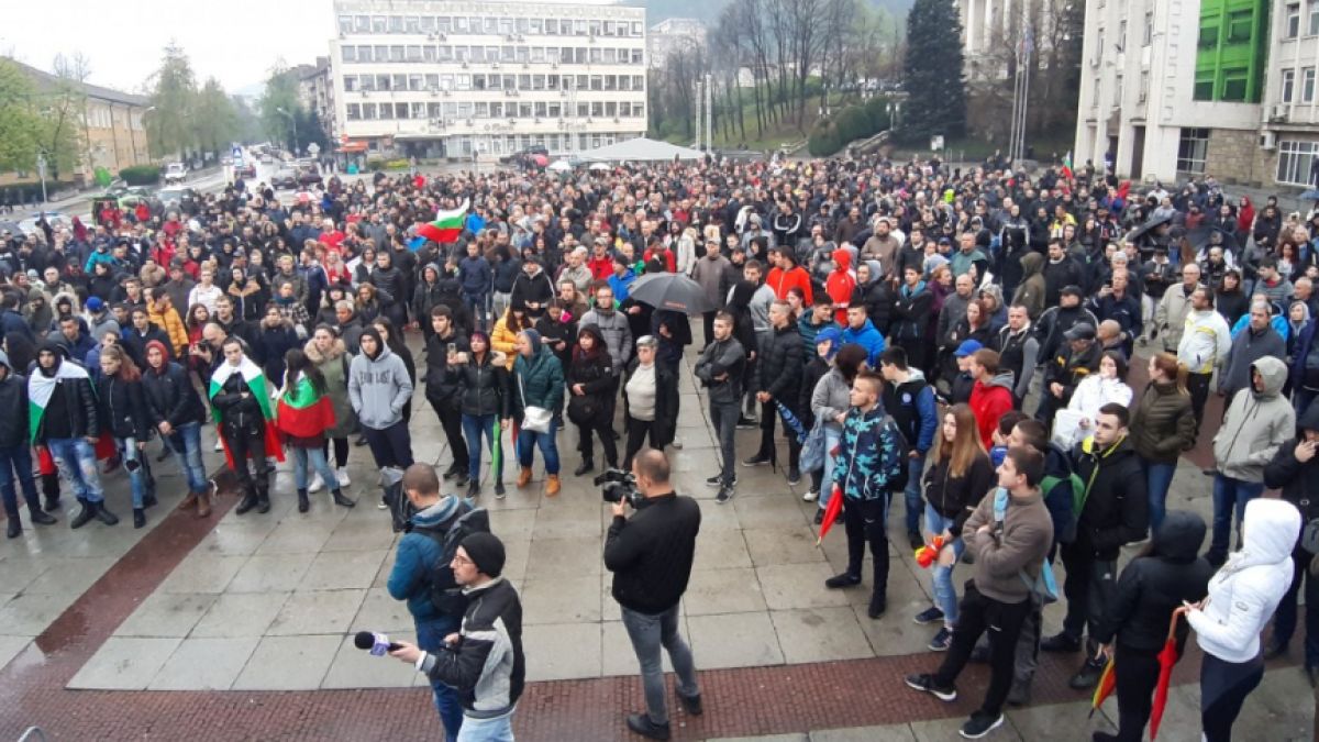 Кметицата на окървавеното Габрово изригна!