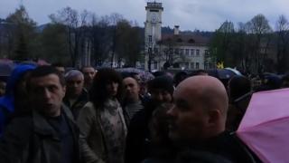 В Габрово пак ври и кипи, във Фейсбук зоват за мъст срещу ромите (НА ЖИВО)