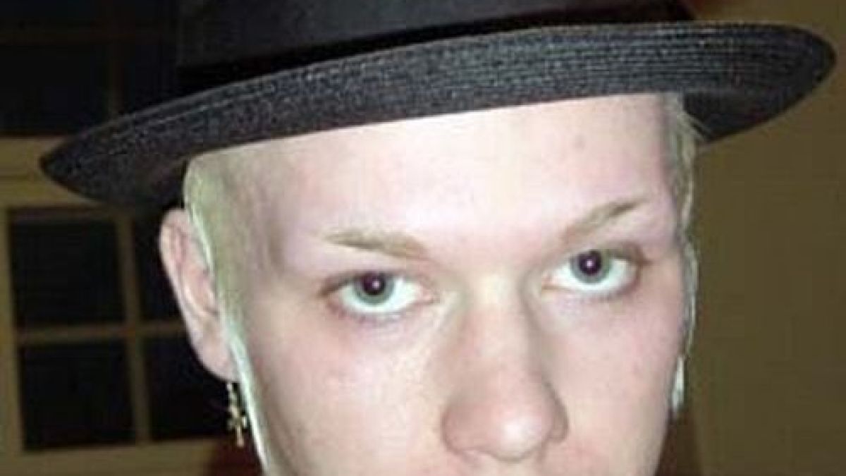 Швед, близък до Асандж, се сдоби с обвинение за кибер атака 