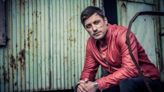 Владо Карамазов пръсна хонорара от "Дяволското гърло" за...