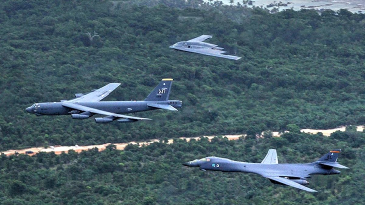 Boeing модернизира Б-1 Lancer и B-52 Stratofortress за $14,3 милиарда