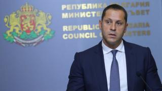 Нова фаза на апартаментгейт – атакуват заместник-министър, че е бил на хотел