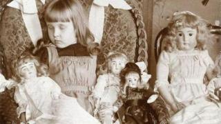 Нова, зловеща мода обхвана света: Балсамират покойниците, за да... 