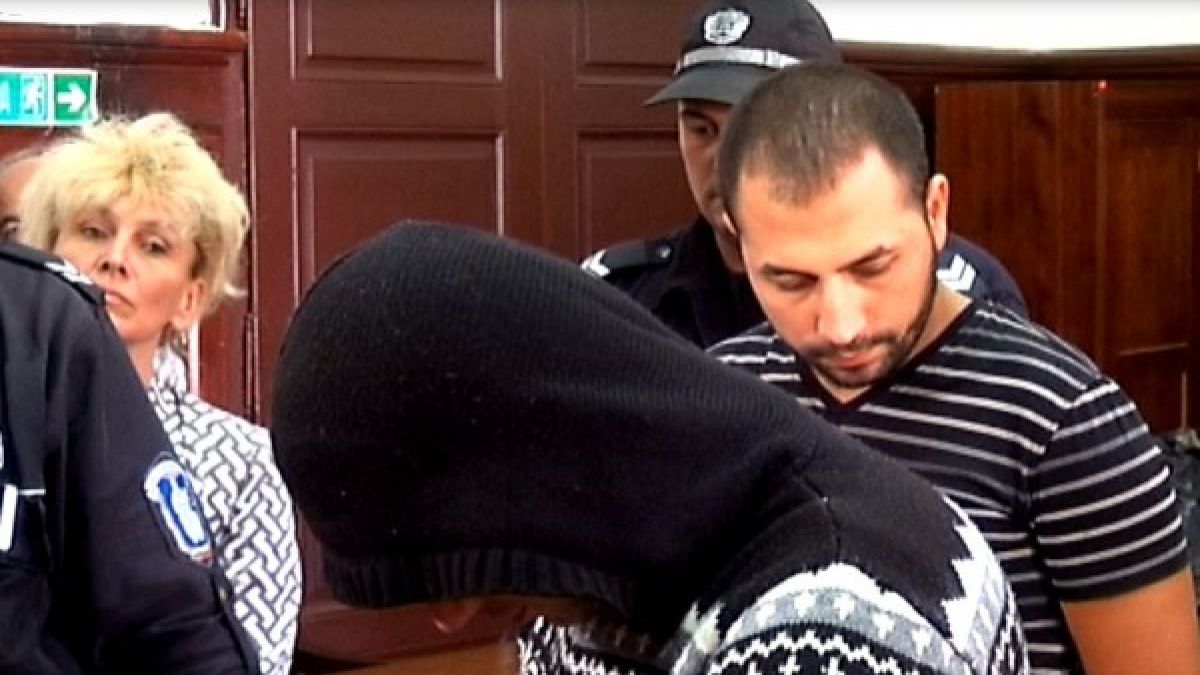 Само в БЛИЦ! Уникална СНИМКА на страшилището на пенсионерите в цяла България