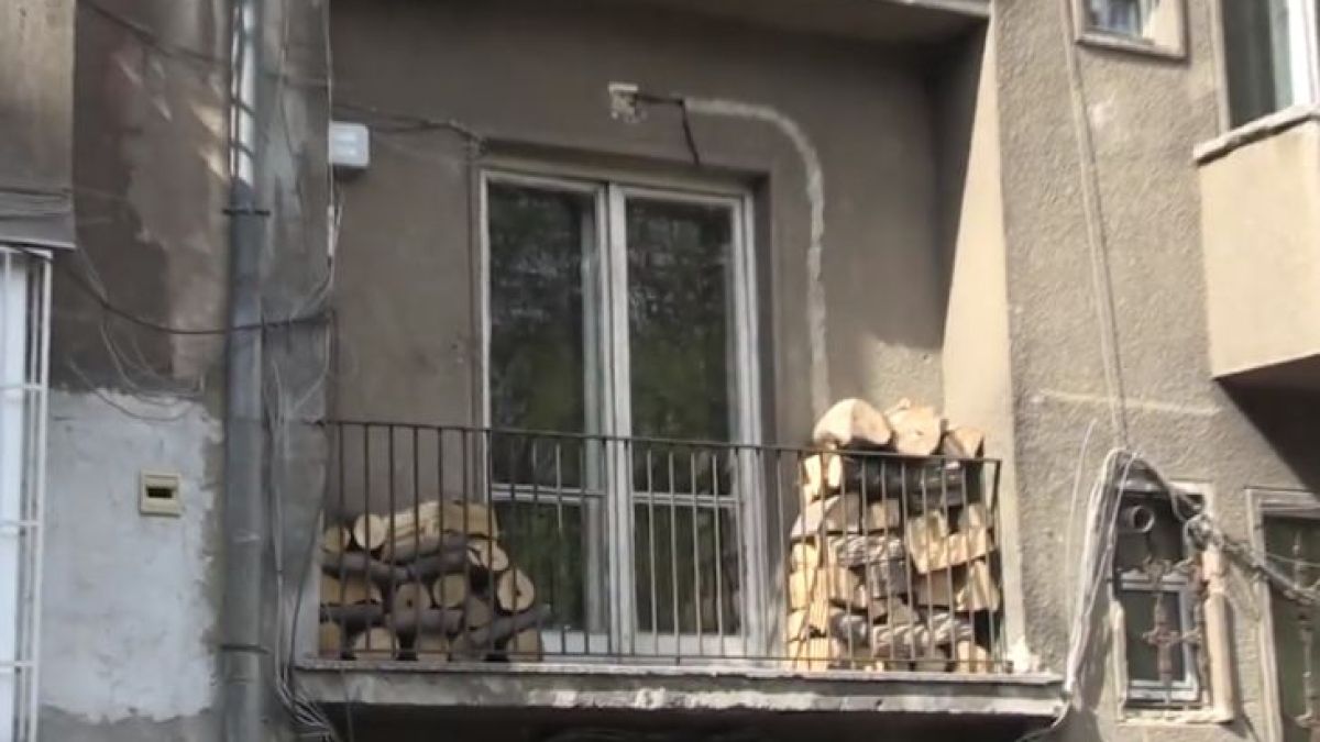 БЛИЦ TV: Столичани избиха рибата, имат централно отопление, но…