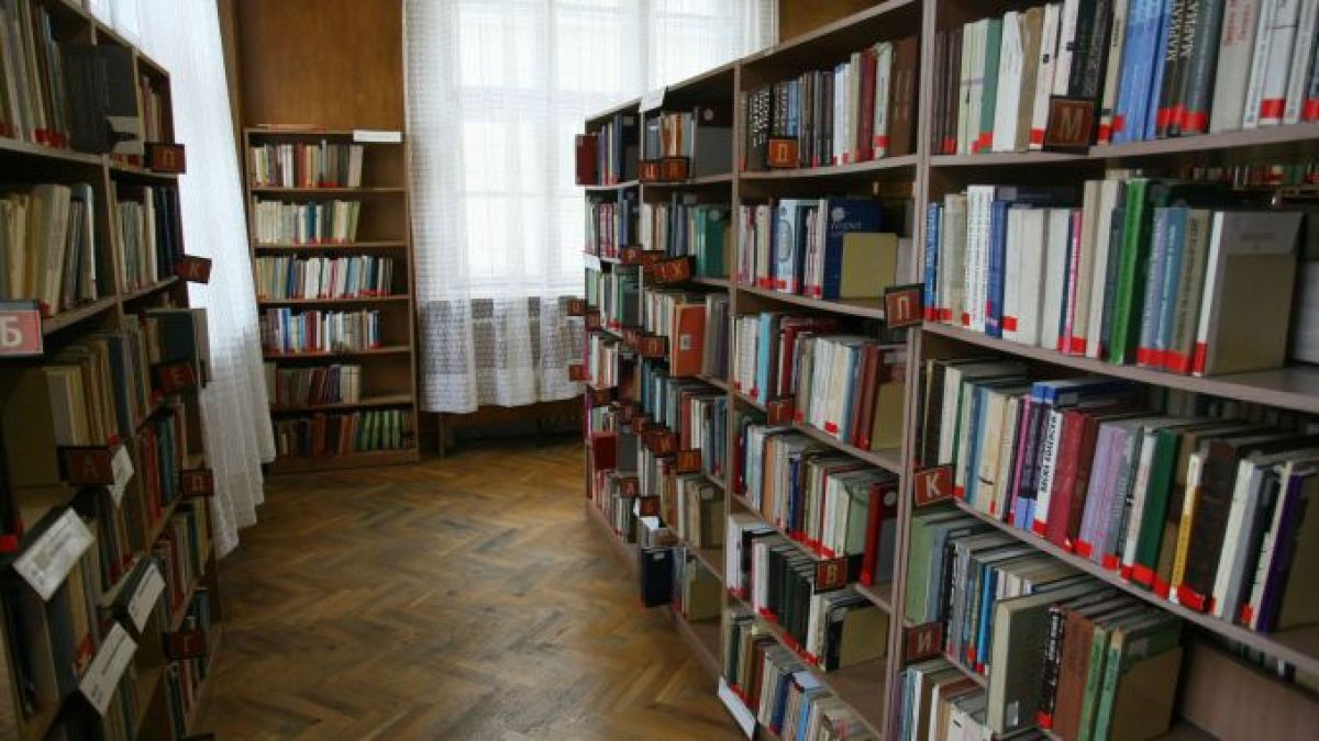 Училище в Барселона изхвърли "Червената шапчица", била сексистка
