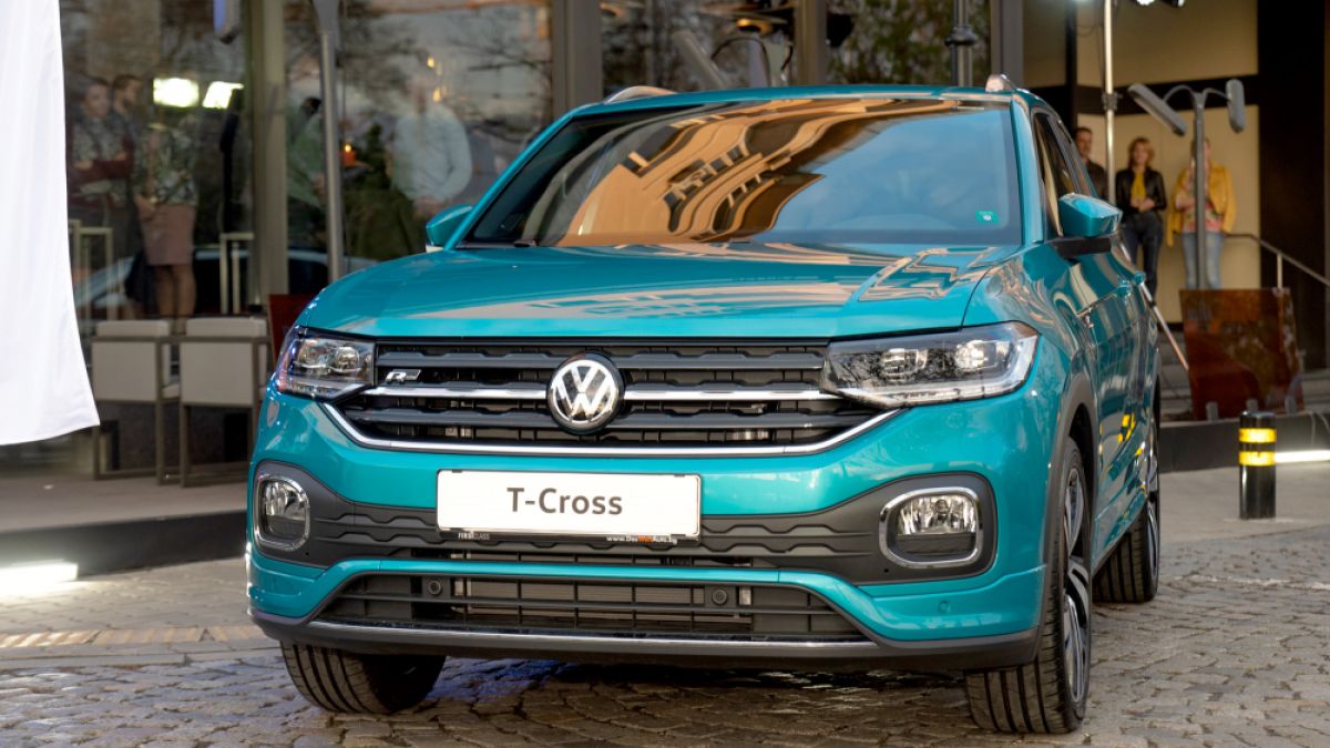 Новият градски SUV T-Cross на Volkswagen с премиера в София (СНИМКИ/ВИДЕО)