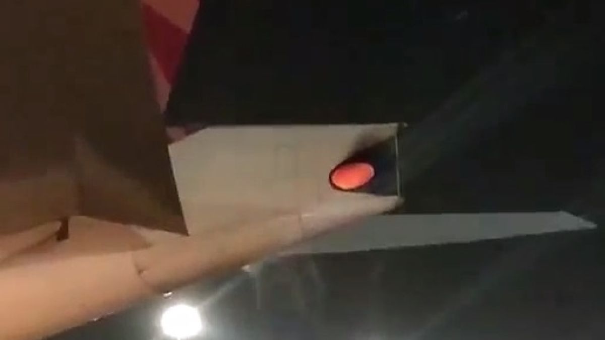 Самолет на Air India се запали (ВИДЕО)