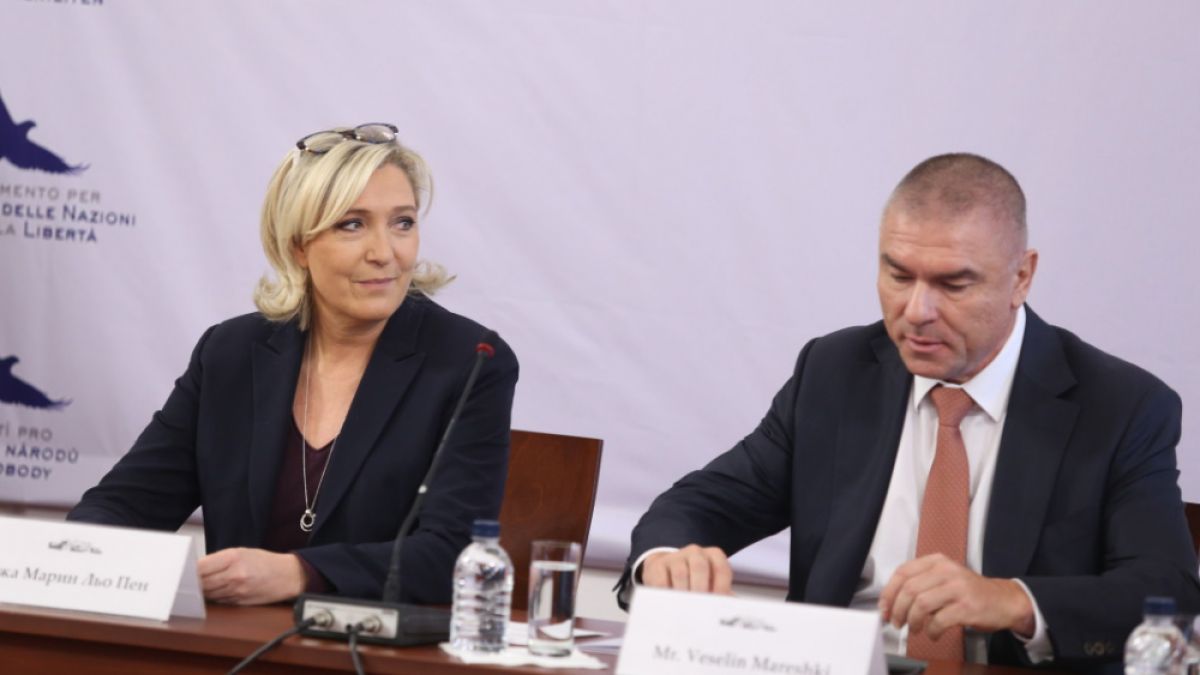 Само в БЛИЦ: Марешки на тайна среща в Прага с Марин льо Пен