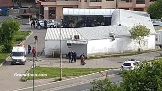 Проснат по очи мъж с окървавено лице изкара акъла на бургазлии