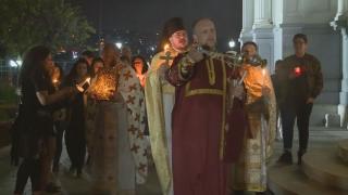 Желязната църква в Истанбул се пукаше по шевовете от вярващи 