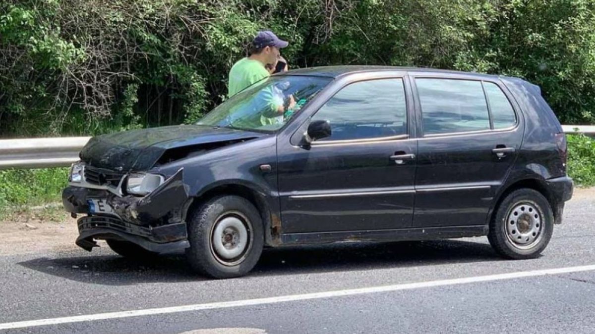 4 катастрофи само за час между Симитли и Железница! (СНИМКИ)