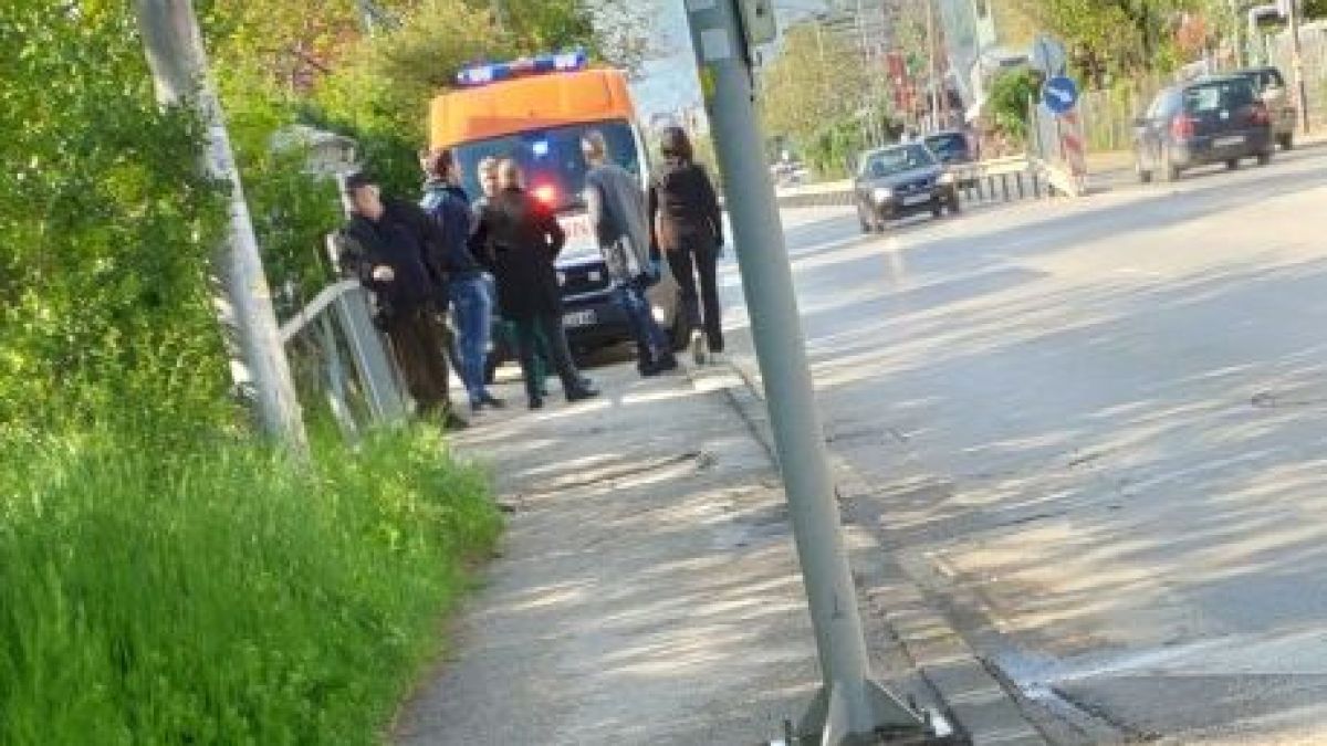 Първи СНИМКИ от страшния инцидент до сирийското посолство в София