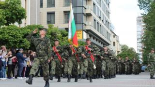 Хасково изпрати със сълзи 160 наши бойци в Афганистан 