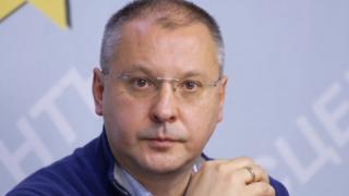 Станишев се хваща на Гергьовско хоро навръх рождения си ден в Лондон