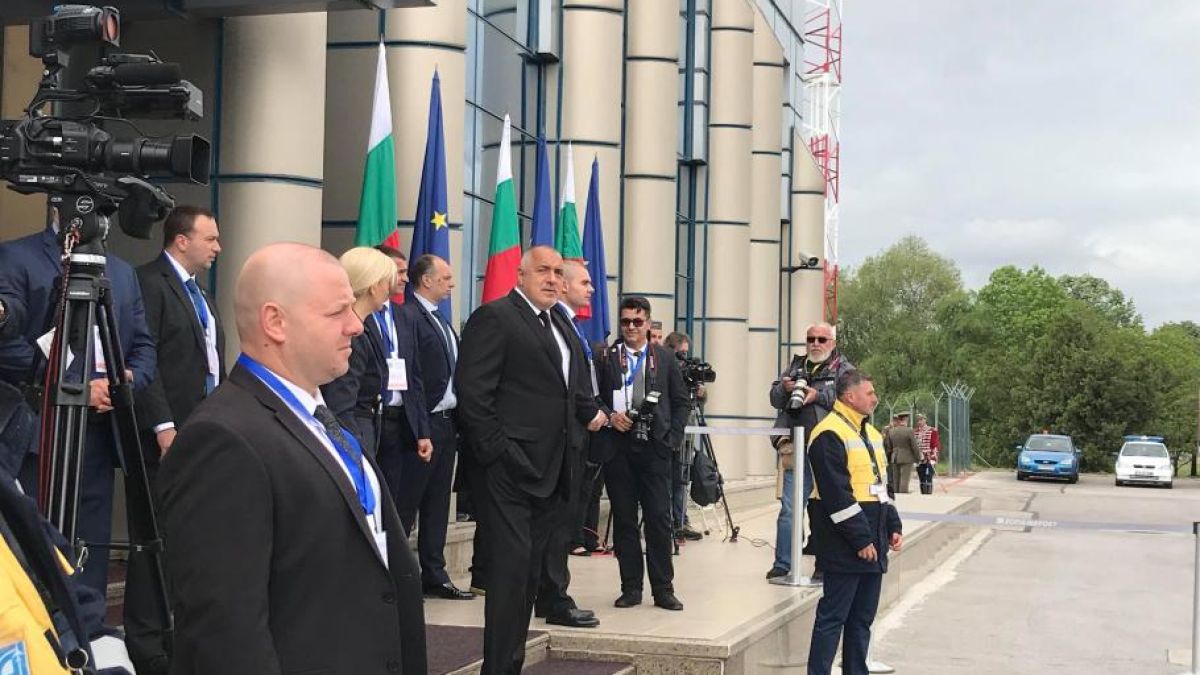Борисов посрещна папа Франциск и заедно направиха нещо страхотно! (СНИМКИ/ВИДЕО)