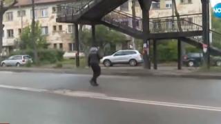 Пресичане като игра на руска ролетка в Перник (ВИДЕО)