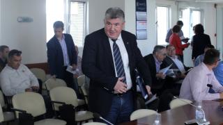 Босът на НЕК Петър Илиев се вкопчи в поста си! Крайно време е ДАНС да се намеси!