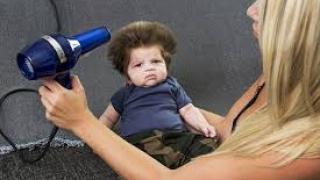 Как изглежда днес невероятното момче, родено с гъста коса (ВИДЕО)