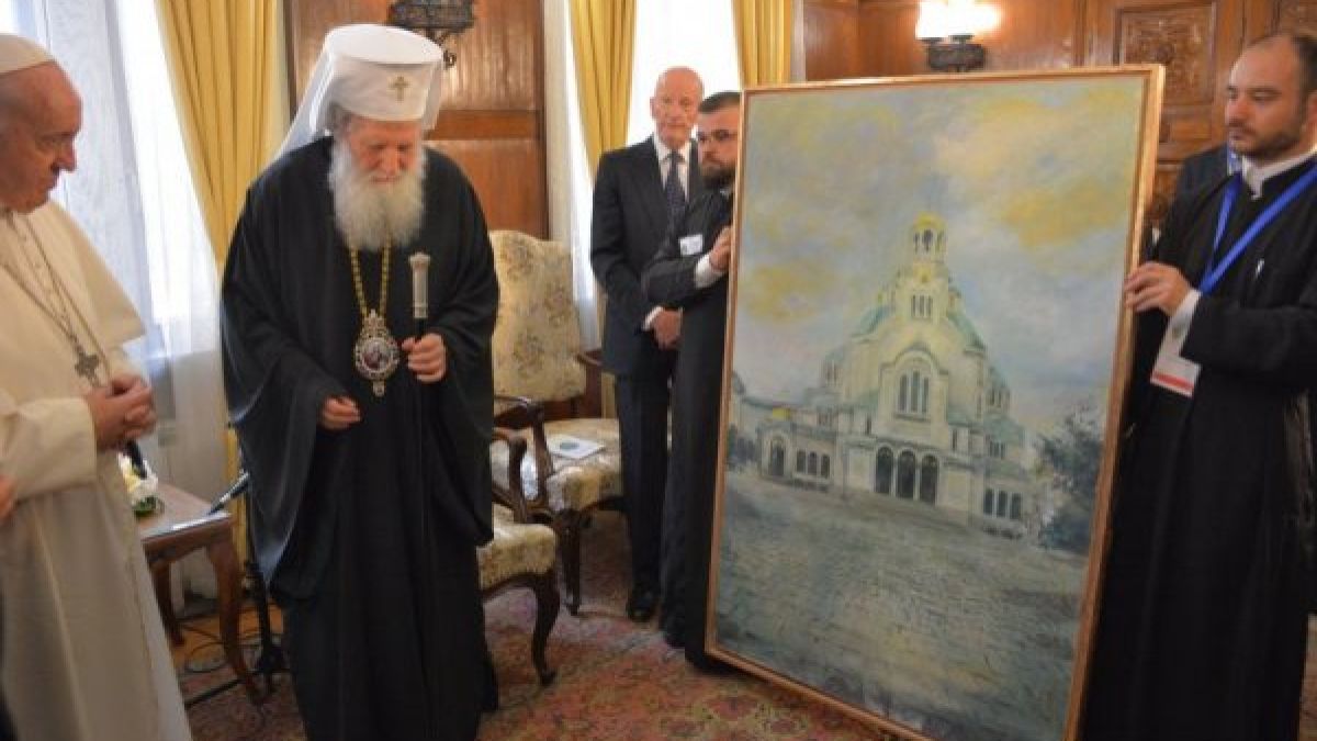 Гърми скандал с подарък за папата! Замесен е и Светият синод 