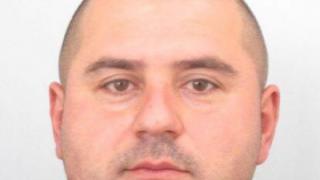 Барети тарашили над 30 адреса заради бруталния убиец от Костенец