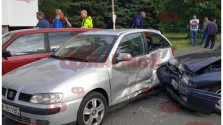 Майка и бебе са в болница след катастрофа в Бургас