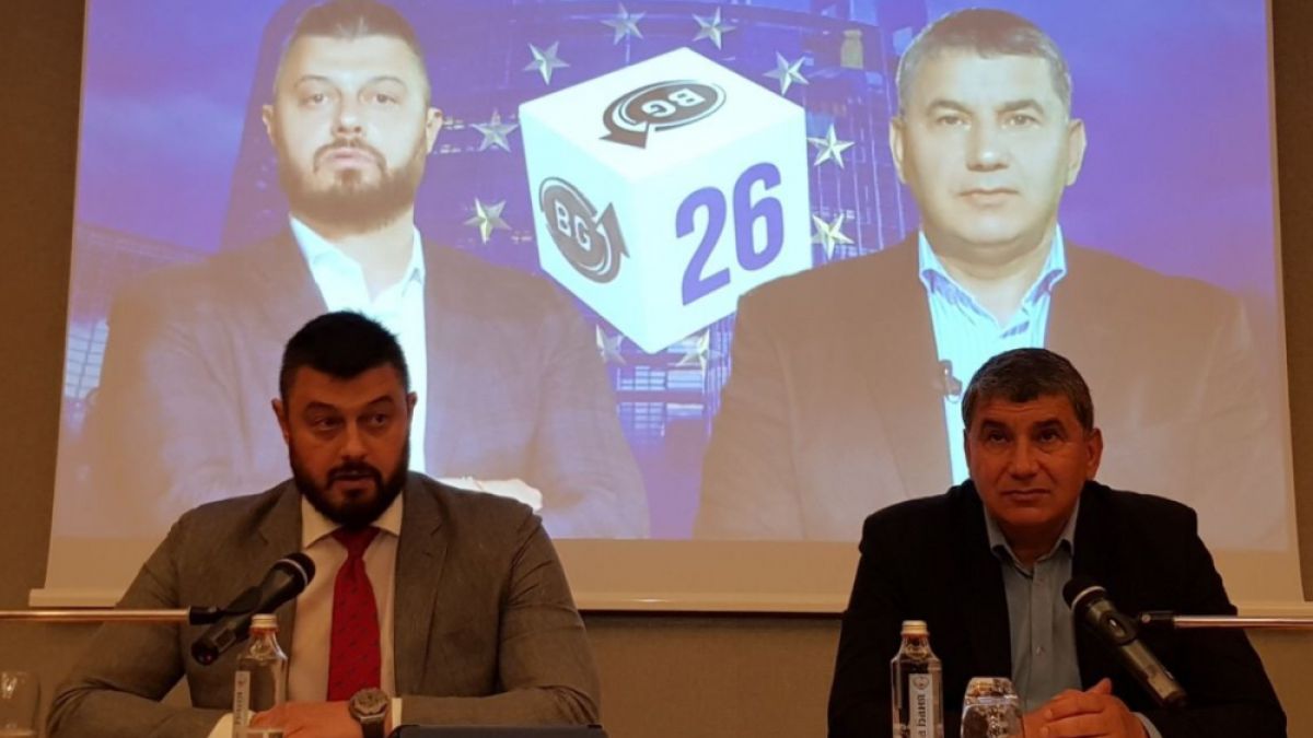 Бареков на среща със симпатизанти: Връщам се към професията си „учител”